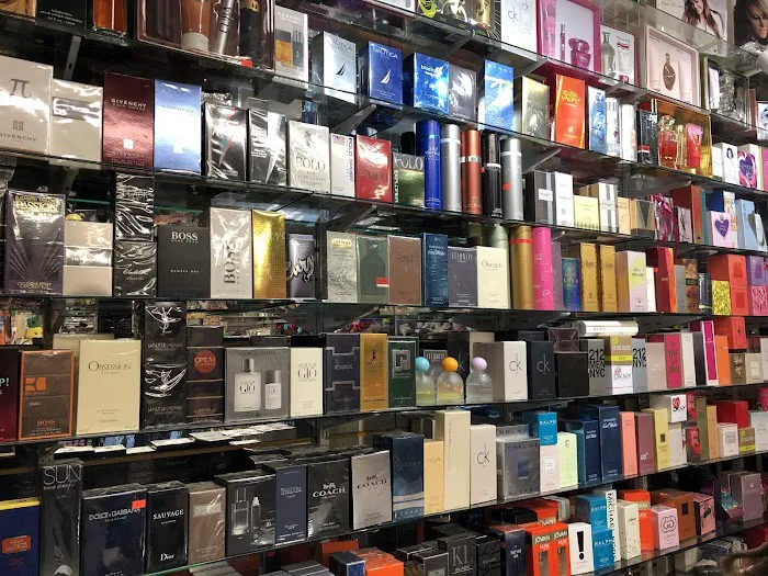 Discount Perfume & Cosmetics 7