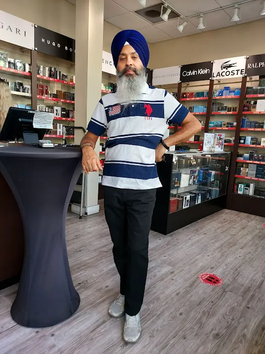 The Fragrance Outlet 9