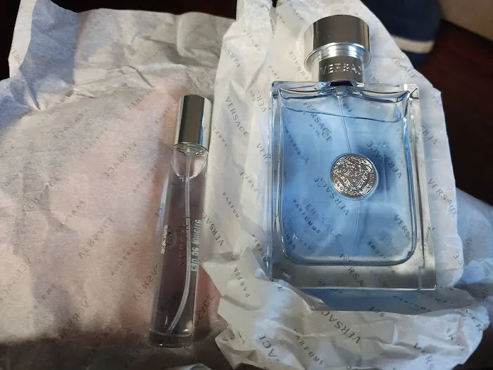 Genesis International Perfume Distributor, Inc. 3