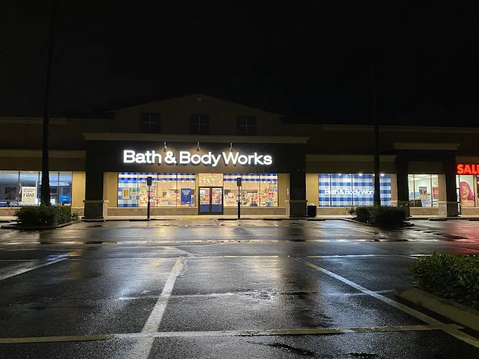 Bath & Body Works 1