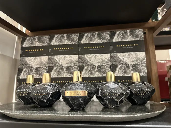 The Scent Room 9