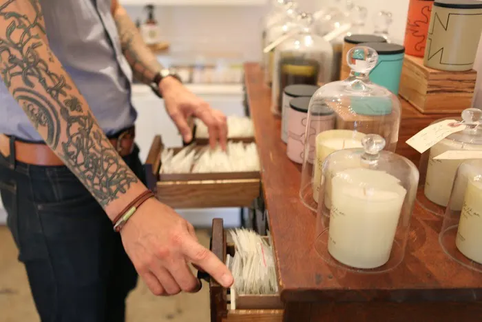 Scent Bar Hollywood 5