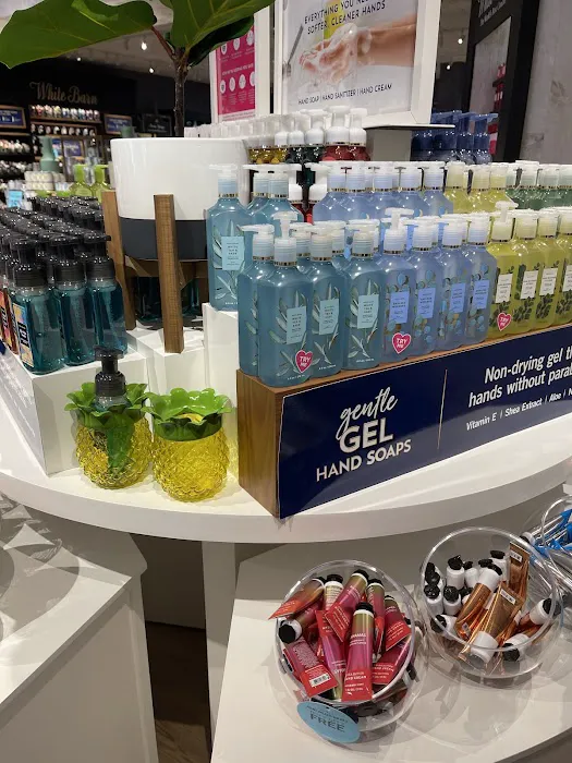 Bath & Body Works 7