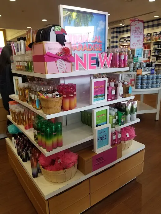 Bath & Body Works 4