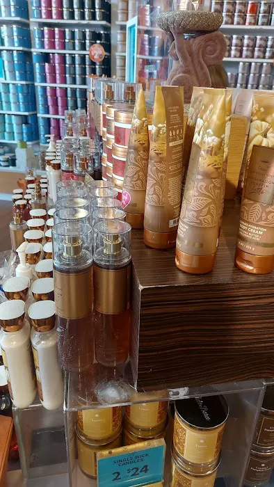 Bath & Body Works 9