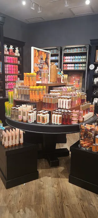 Bath & Body Works 2