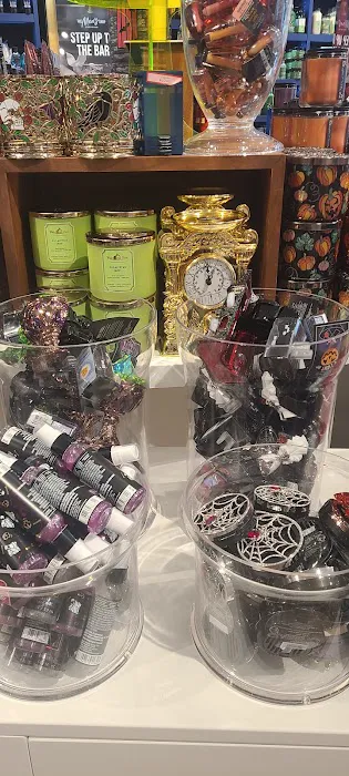 Bath & Body Works 9