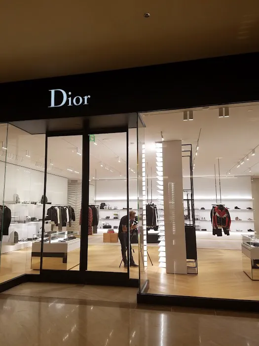 DIOR 0