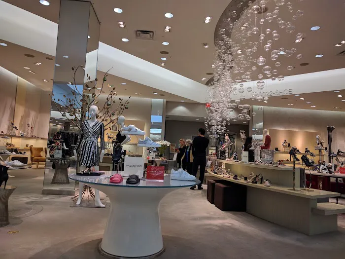 Saks Fifth Avenue 5