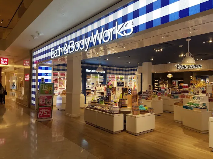 Bath & Body Works 2