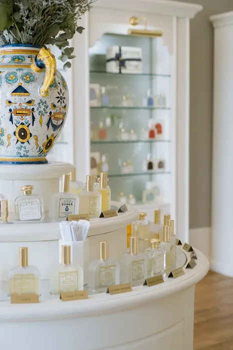 Officina Profumo Farmaceutica di Santa Maria Novella 3