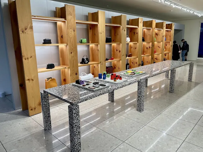BYREDO Los Angeles Melrose 4