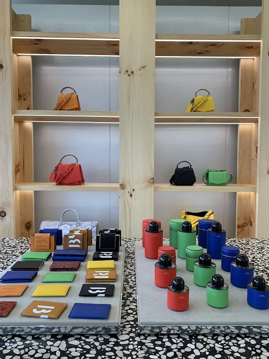 BYREDO Los Angeles Melrose 9