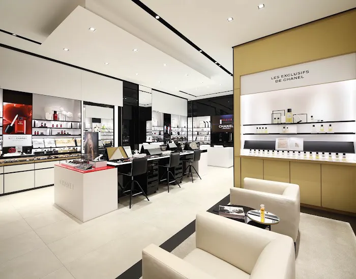 CHANEL FRAGRANCE AND BEAUTY BOUTIQUE 5