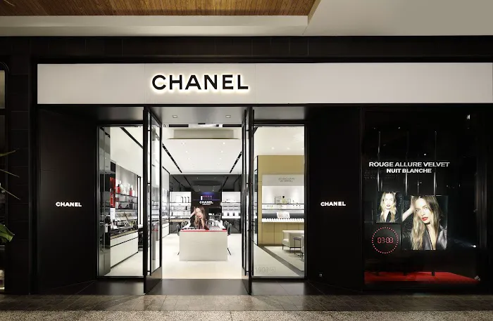 CHANEL FRAGRANCE AND BEAUTY BOUTIQUE 7