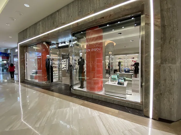Ferragamo 1