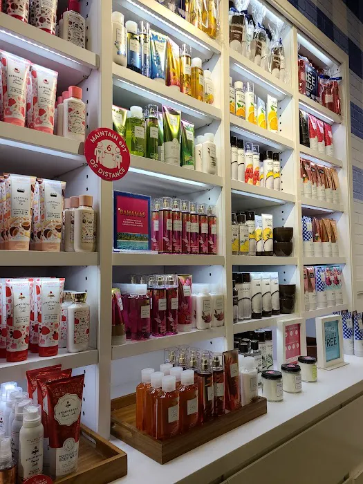 Bath & Body Works 7