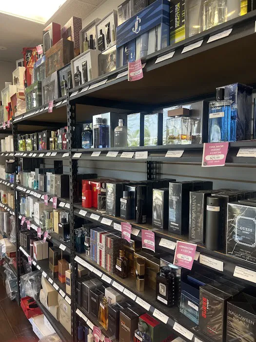 La Mina De Oro Perfumes - Ontario 3