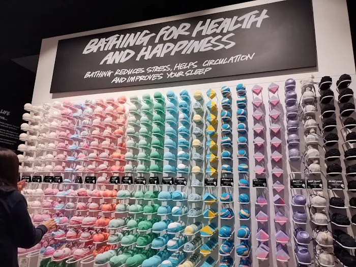 Lush Cosmetics Ontario Mills 1