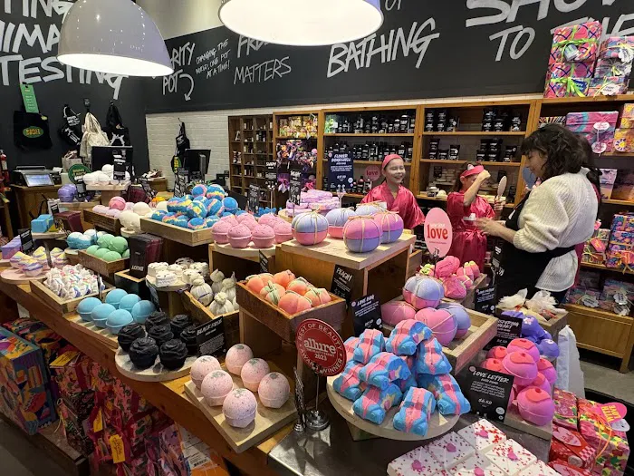 Lush Cosmetics Mission Viejo 0