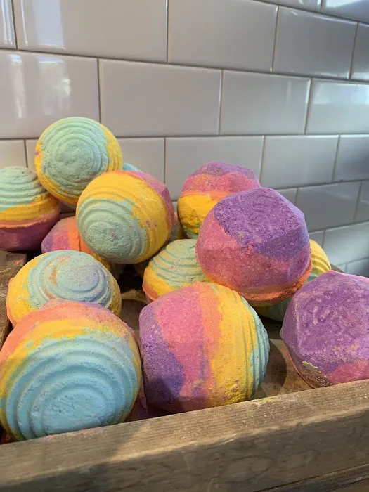 Lush Cosmetics Victoria Gardens 8