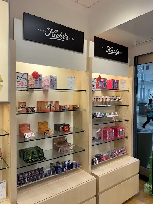 Luxury Beauty Store 3