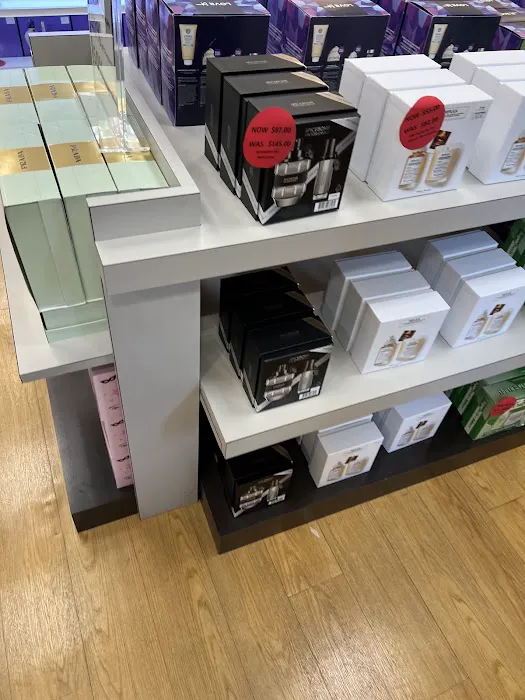 Luxury Beauty Store 8