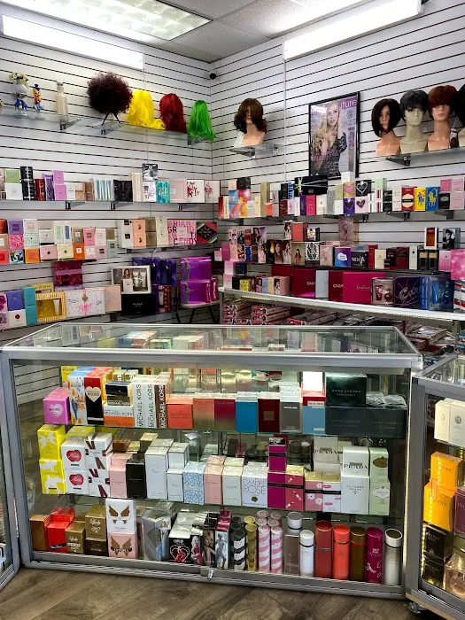 Fragrance Shoppe 7