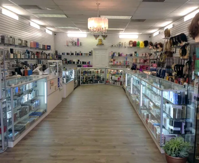 Fragrance Shoppe 8