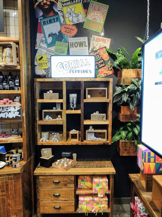 Lush Cosmetics Pacific City Center 5