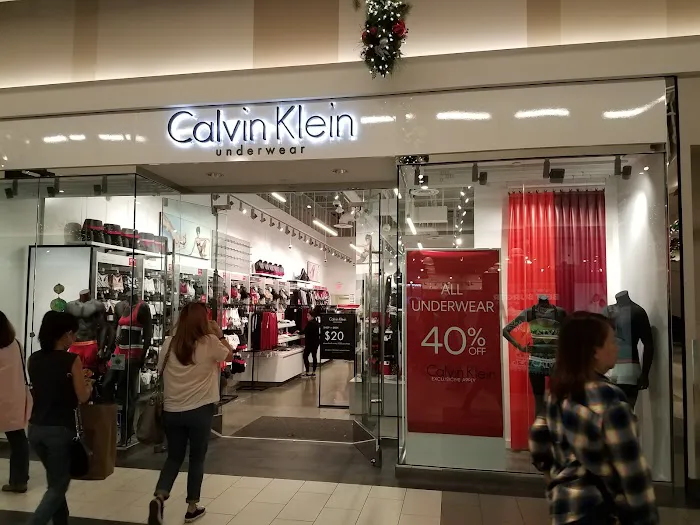 Calvin Klein 4