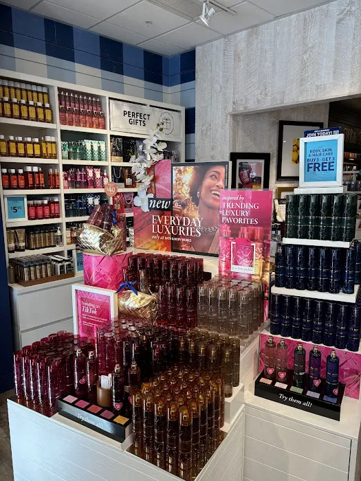 Bath & Body Works 4
