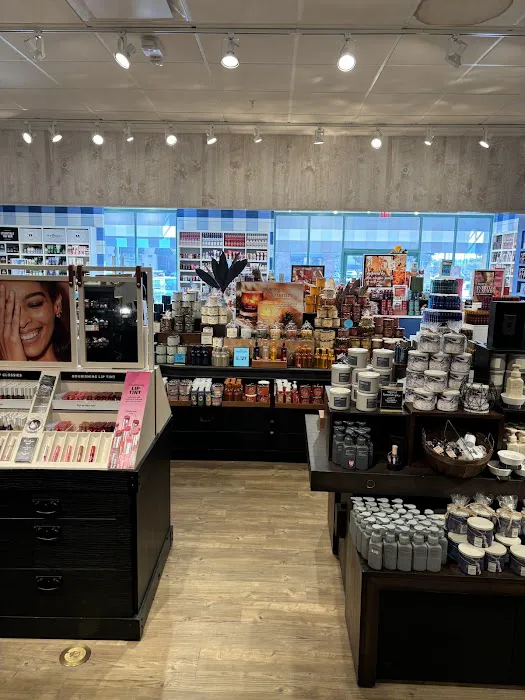 Bath & Body Works 9