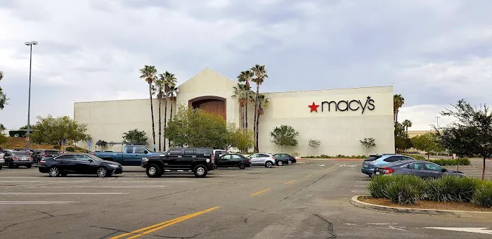 Macy's 0