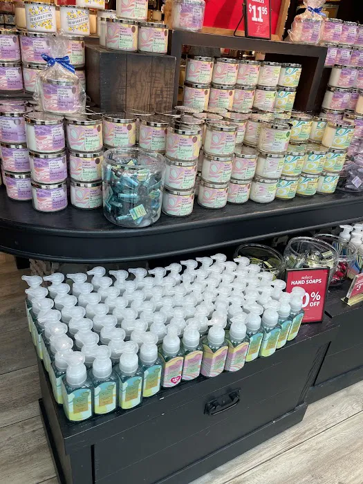 Bath & Body Works 1