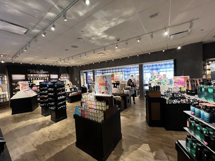 Bath & Body Works 2