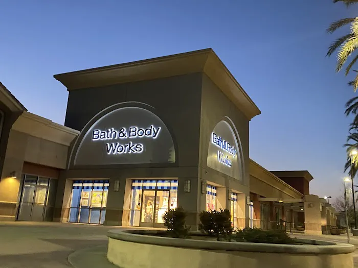 Bath & Body Works 1
