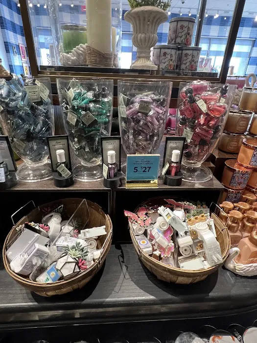 Bath & Body Works 5