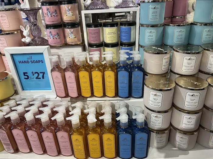 Bath & Body Works 6