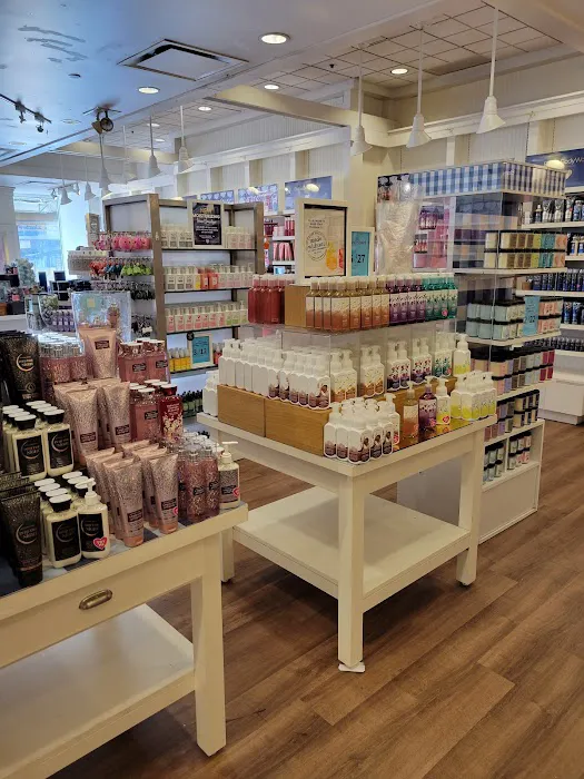 Bath & Body Works 8