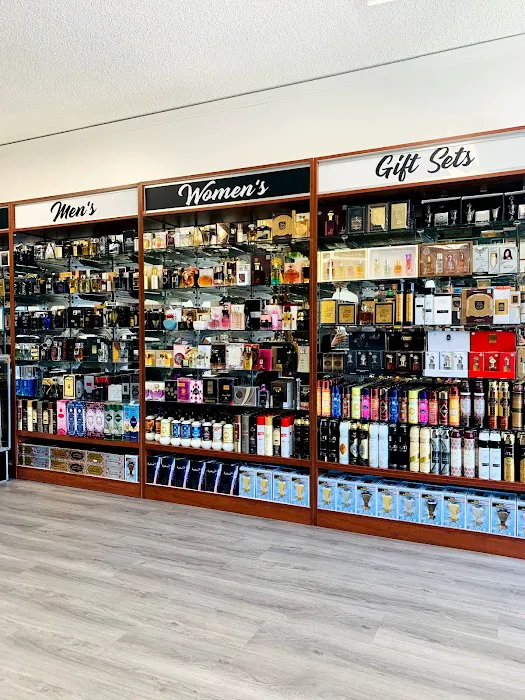 The Oud Store 9