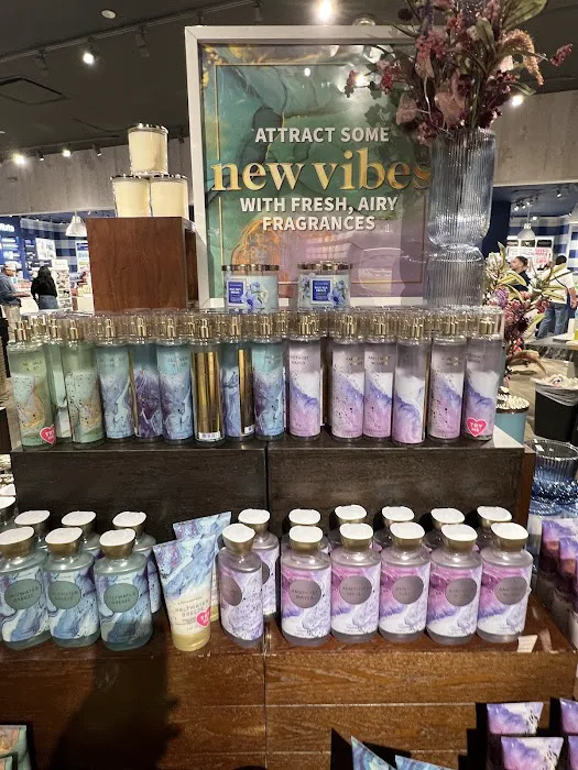 Bath & Body Works 8