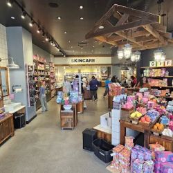 Lush Cosmetics Temecula ico