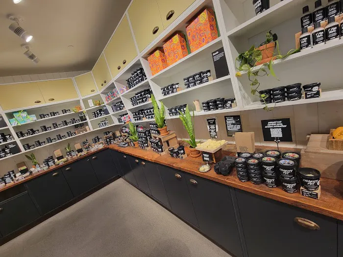 Lush Cosmetics Temecula 5
