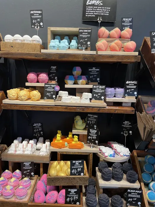 Lush Cosmetics Temecula 7