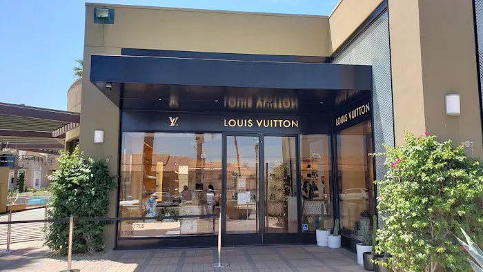 Louis Vuitton Palm Desert 7