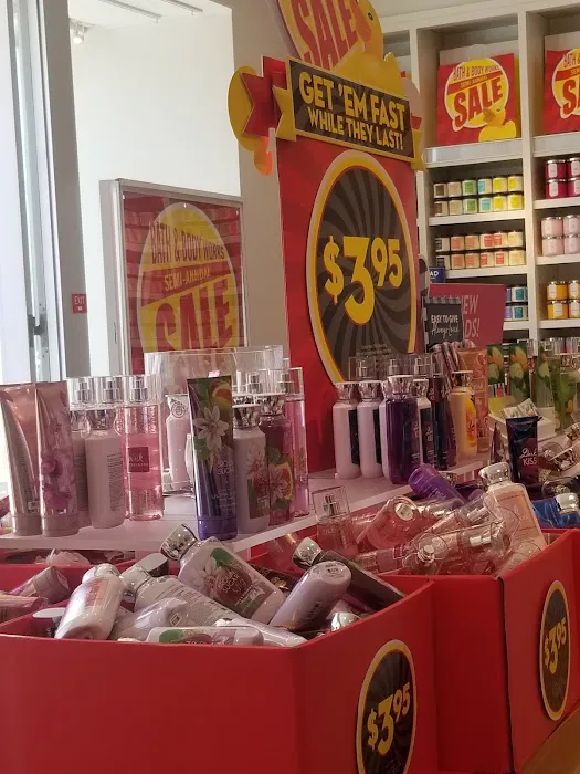 Bath & Body Works 4