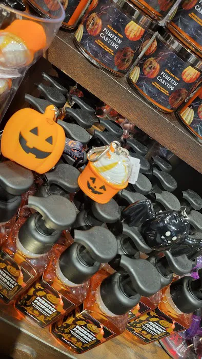 Bath & Body Works 8