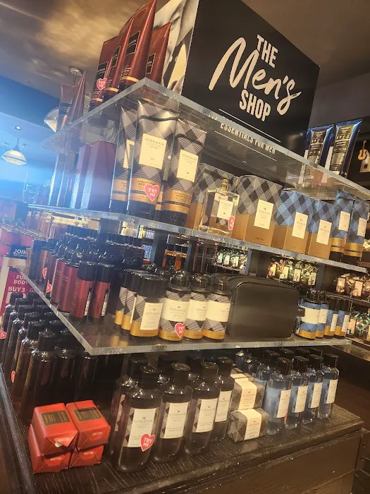 Bath & Body Works 2