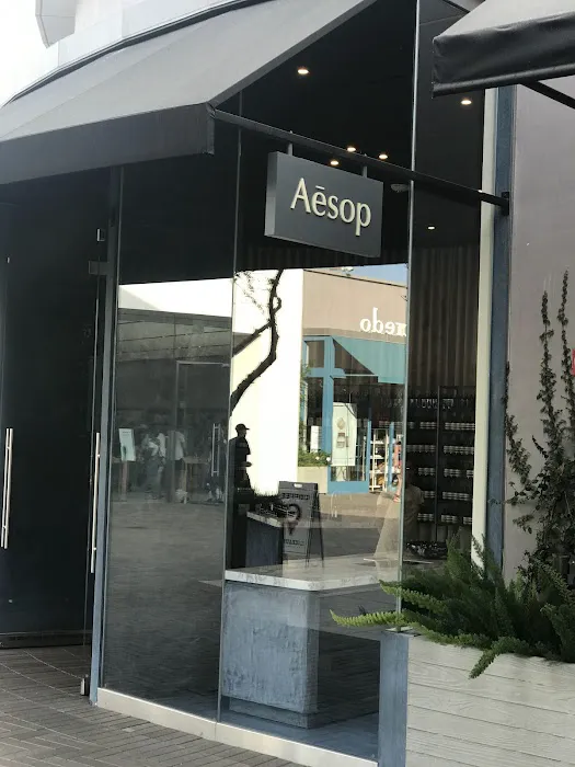Aesop Westfield UTC 7